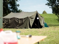 H5 tent op festival